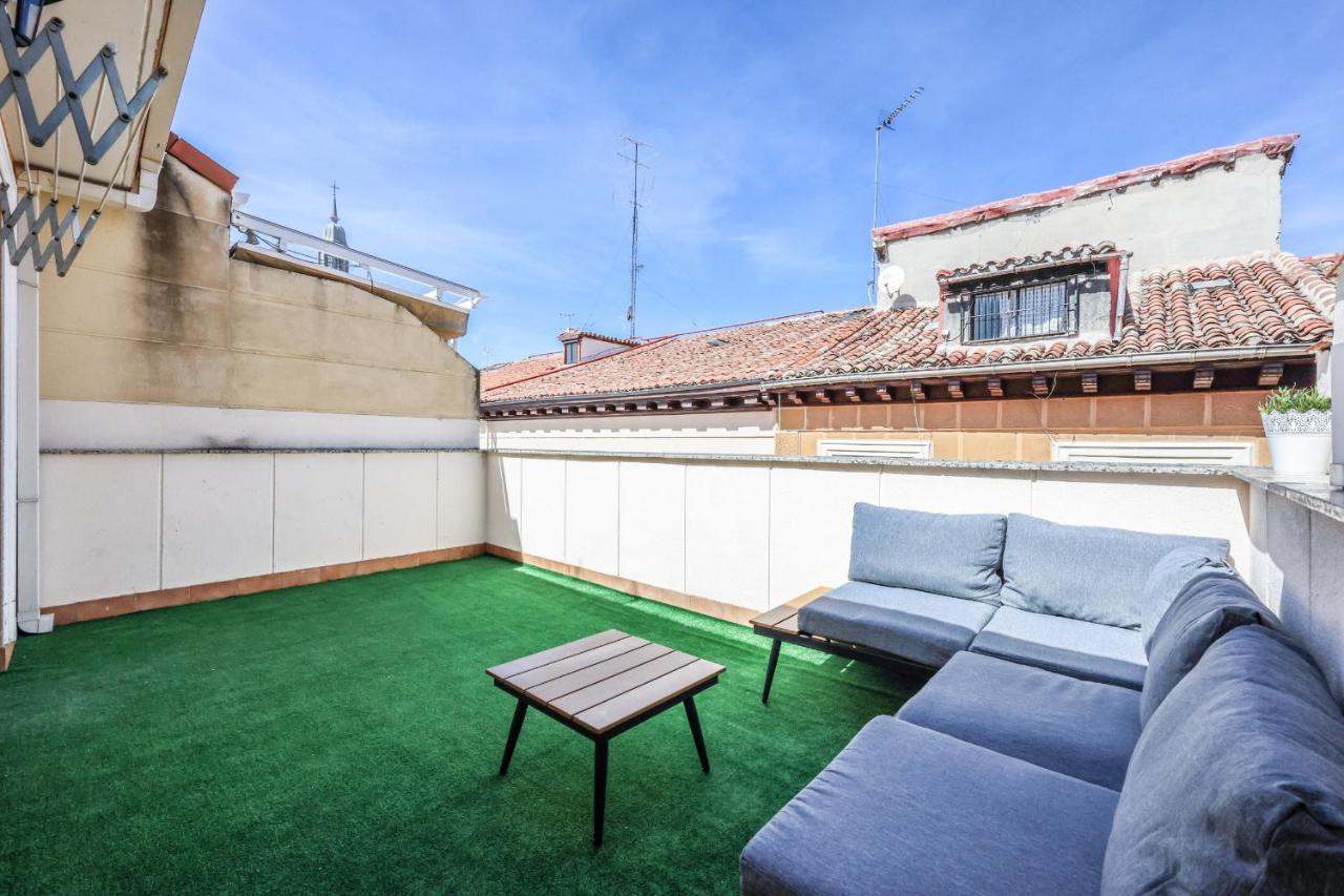Atico Reformado Con Terraza En Lavapies Lejlighed Madrid Eksteriør billede